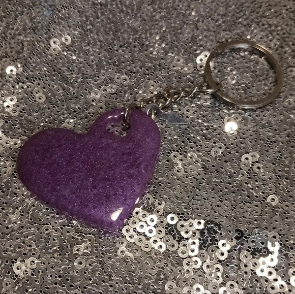 Small Keychain - Picture 1 of 3